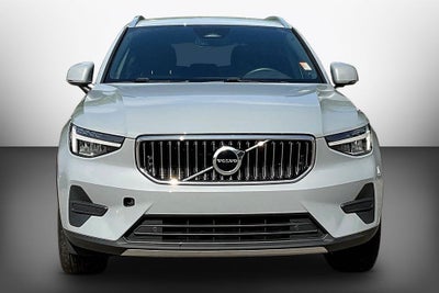 2024 Volvo XC40 B5 Core