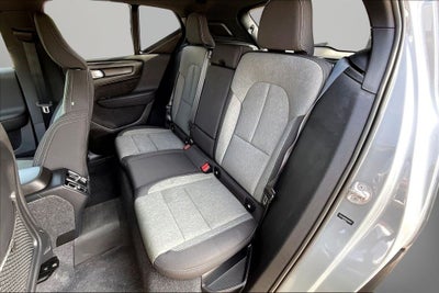 2024 Volvo XC40 B5 Core