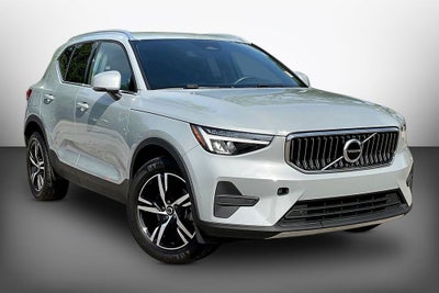 2024 Volvo XC40 B5 Core