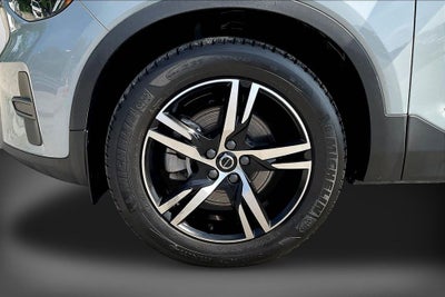 2024 Volvo XC40 B5 Core
