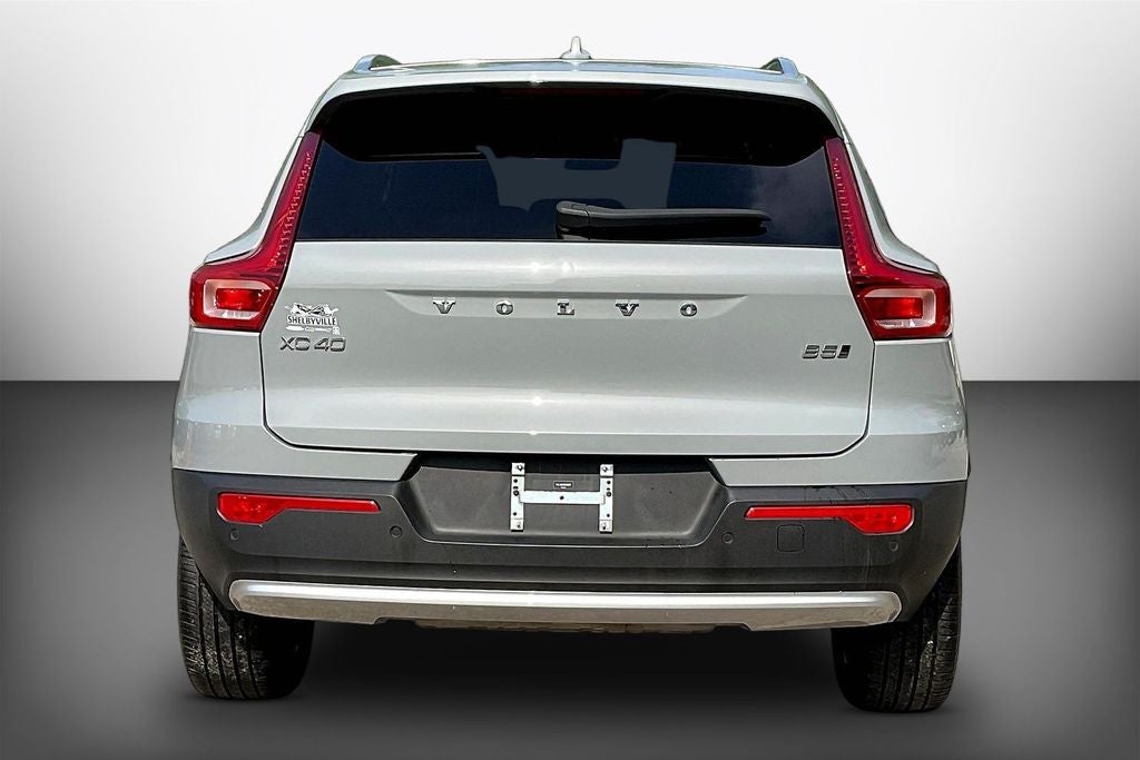 2024 Volvo XC40 B5 Core