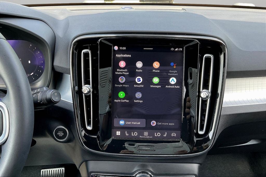 2024 Volvo XC40 B5 Core