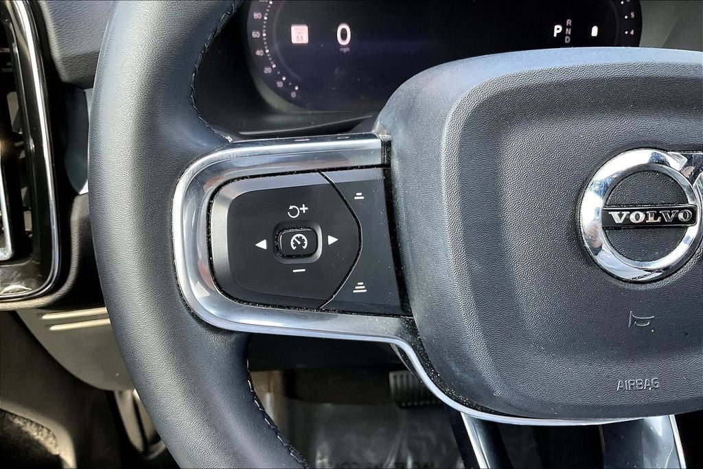 2024 Volvo XC40 B5 Core