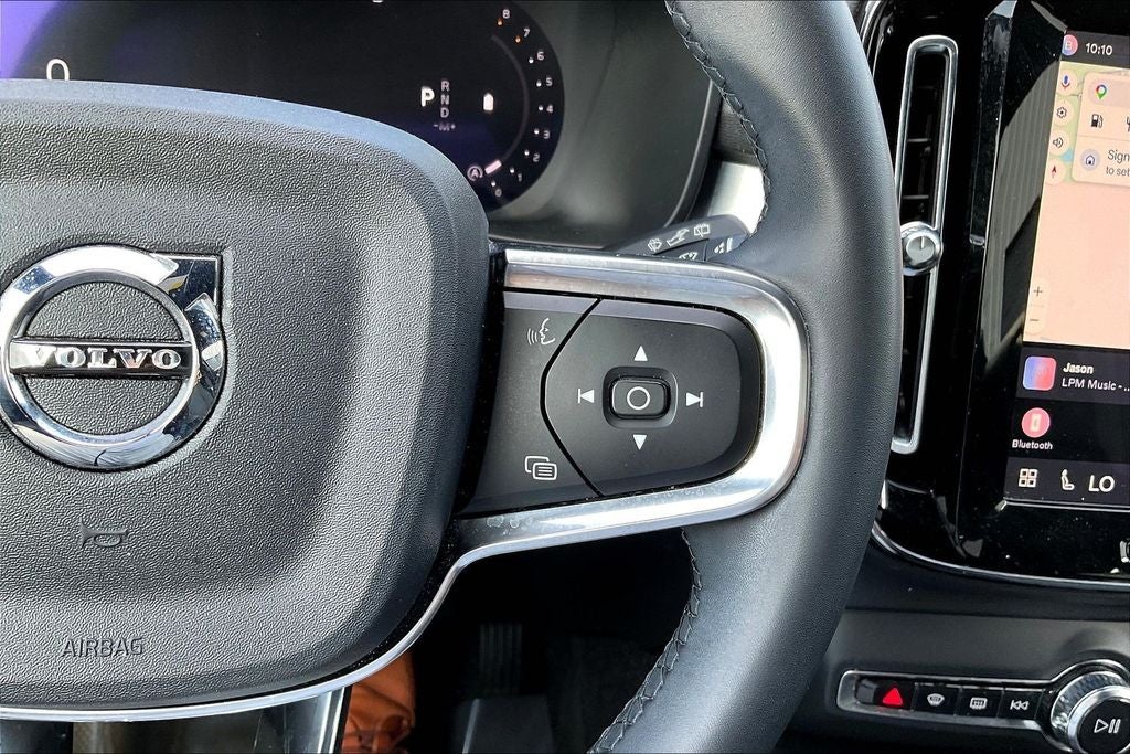 2024 Volvo XC40 B5 Core