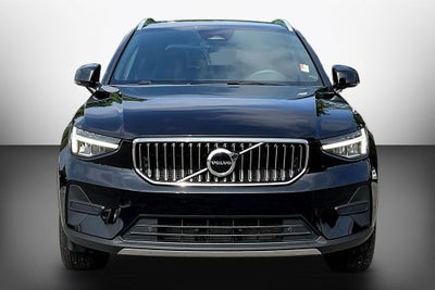 2024 Volvo XC40 B5 Core