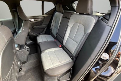 2024 Volvo XC40 B5 Core