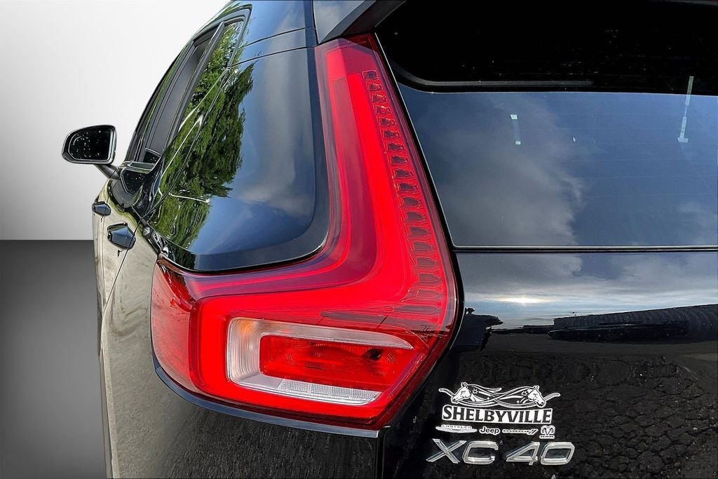 2024 Volvo XC40 B5 Core