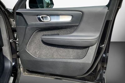 2024 Volvo XC40 B5 Core