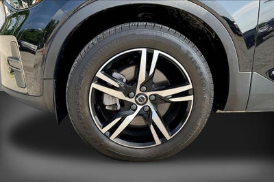 2024 Volvo XC40 B5 Core